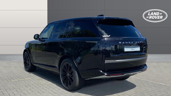 Land Rover Range Rover 3.0 P460e SE 4dr Auto Estate - Image 2
